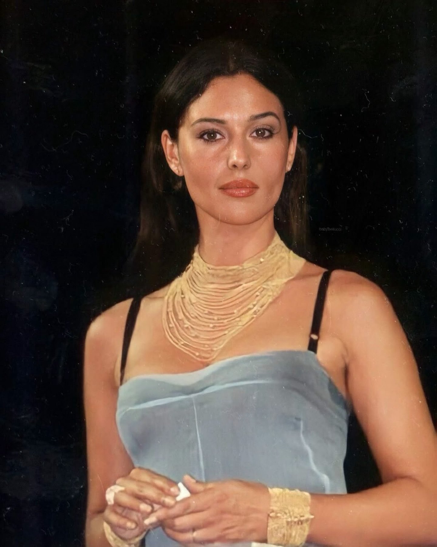 queen_monicabellucci__2025-12-10T085806.000Z.jpg