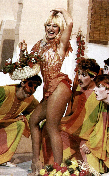 rafaella carra2.jpg