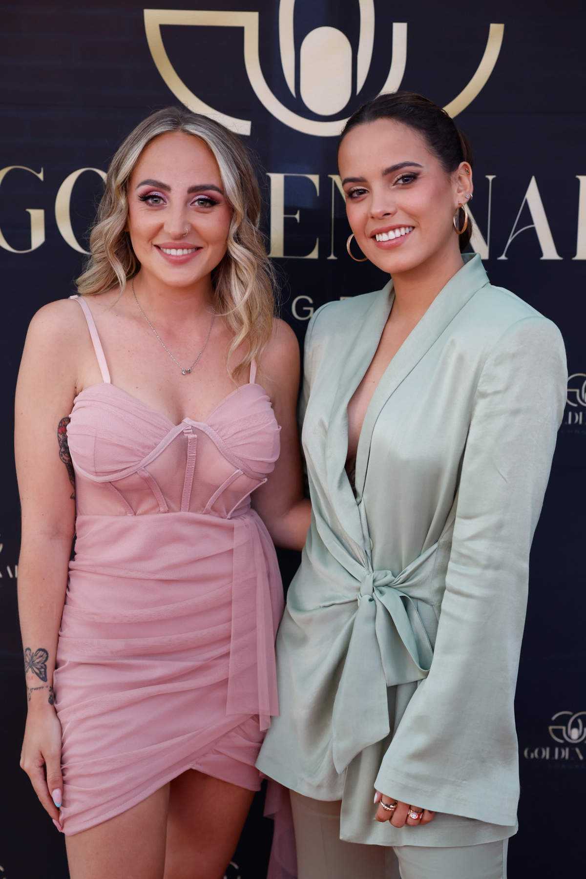 rocio-flores-y-gloria-camila_3763cc79_230612113953_1200x1800.jpg