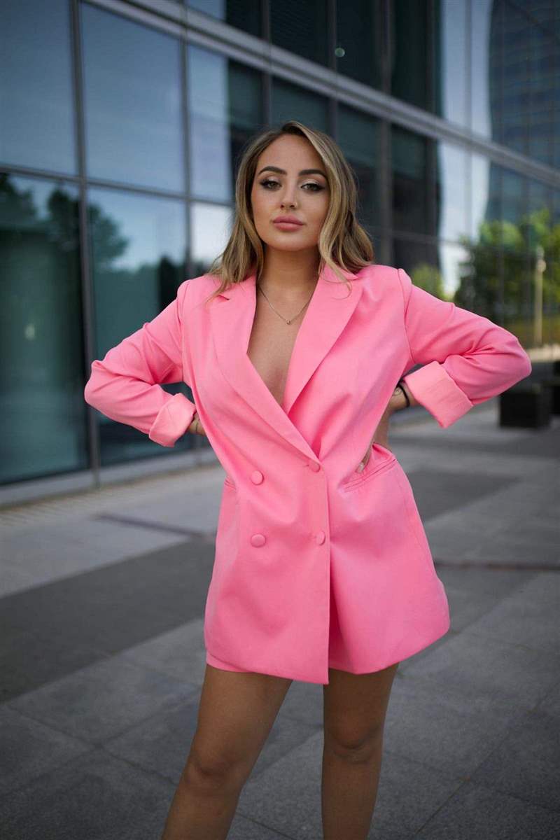 rocio-flores_97732e3c_800x1200.jpeg