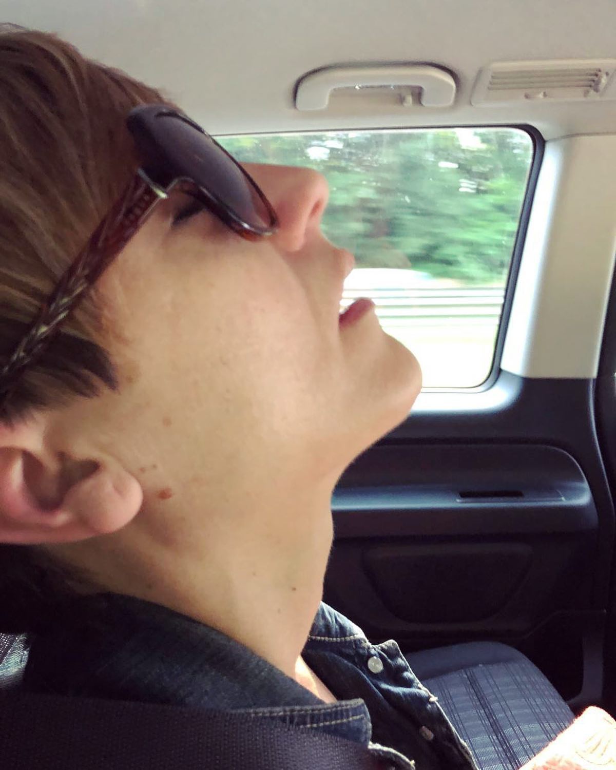 saraescu1981 - Ct_G25esrkR.jpg