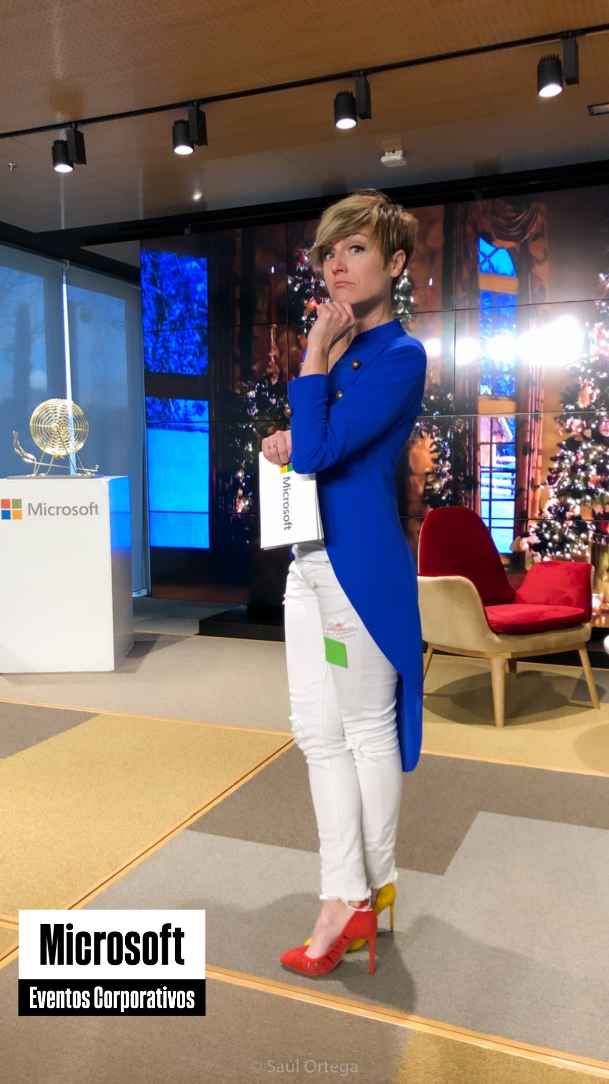 saraescu1981 - DNyUMJt2LbR.jpg