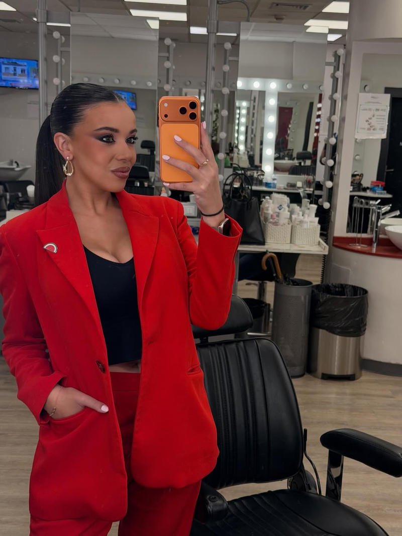 Sarah Santaolalla fotos en el camerino (a).jpg