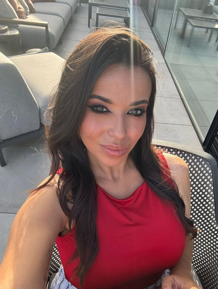 Sarah Santaolalla IMG_9886.jpg