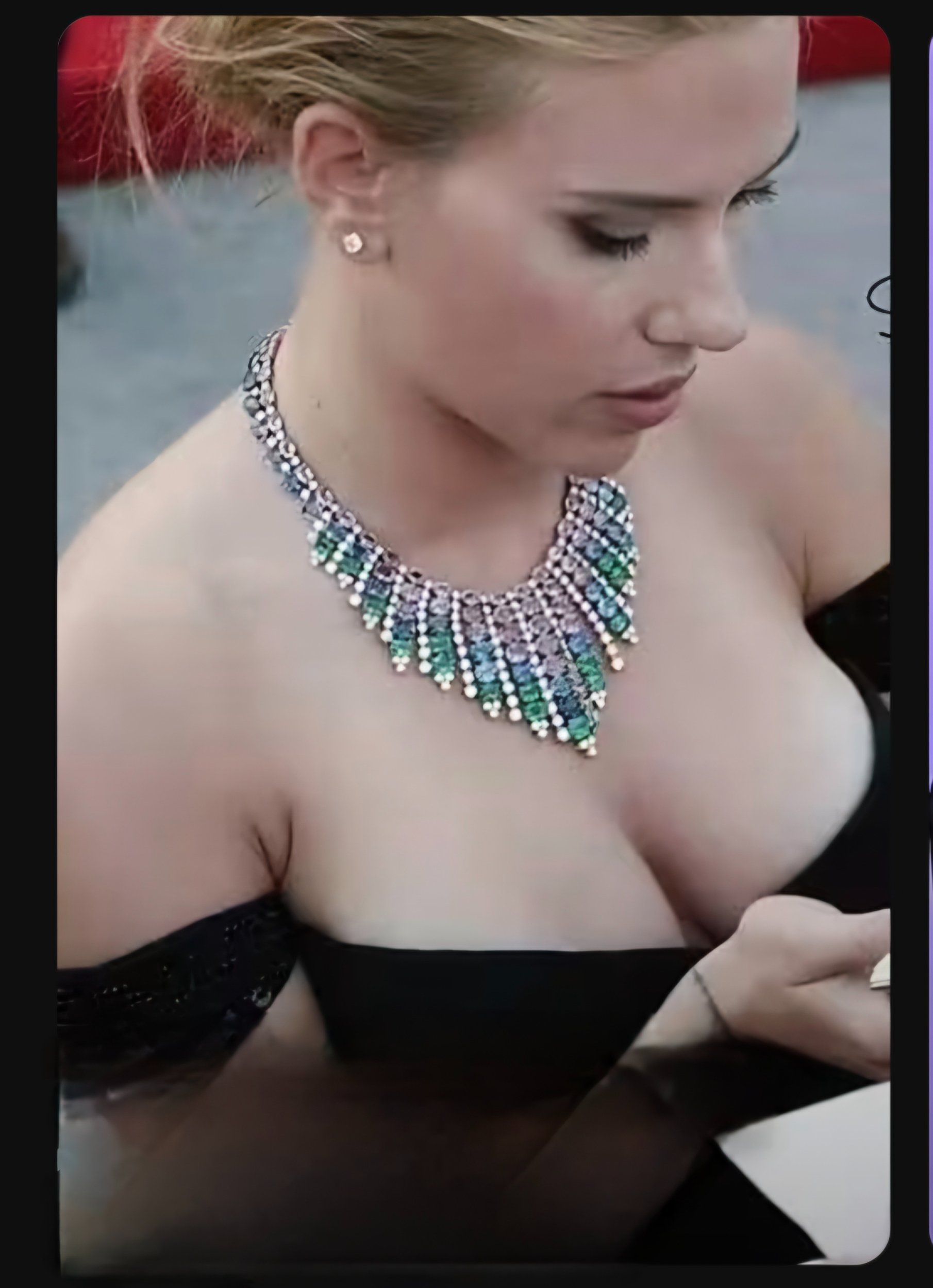 Screenshot_20250927_185511_YouTube.jpg