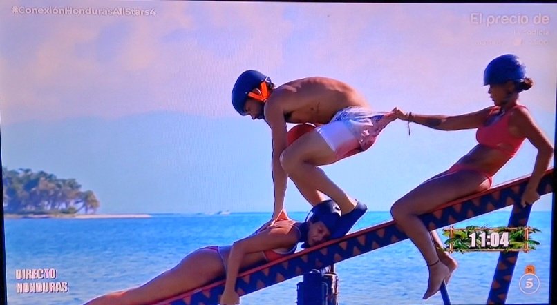 Screenshot_20251014_035648_Video Player.jpg