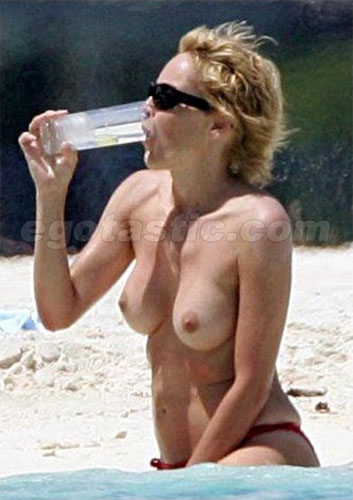 sharon-stone-topless3[1].jpg