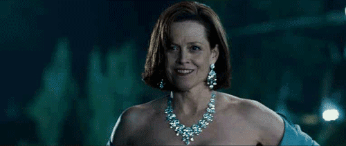 sigourney-weaver-paul.gif
