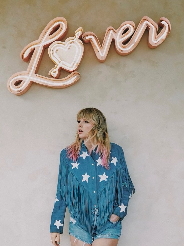taylorswiftbr__2025-08-23T040917.000Z.jpg