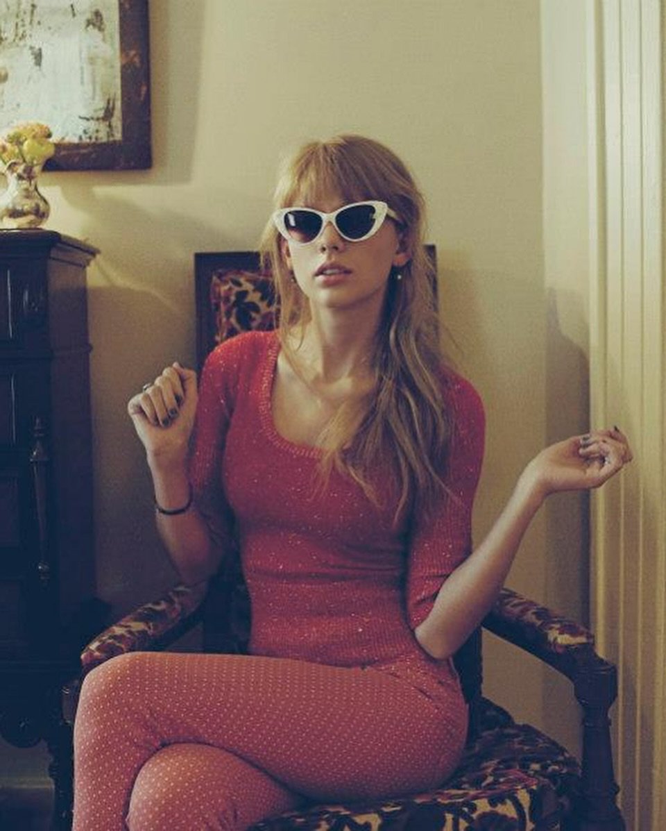 taylorswiftbr__2025-09-21T031926.000Z_2.jpg