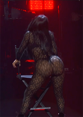 tumblr_53729dc49c74ec9fb329ad3ce246b9bc_919e7600_400.gif