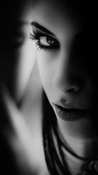 tumblr_8588c98f2bff75dd7de10146d520f3b9_5025223c_400.jpg
