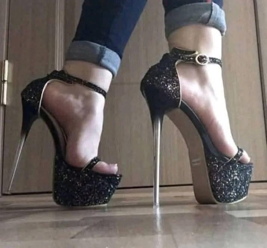 tumblr_c81511f023b5379c2440e668df3e7688_4fea79ab_540.jpg