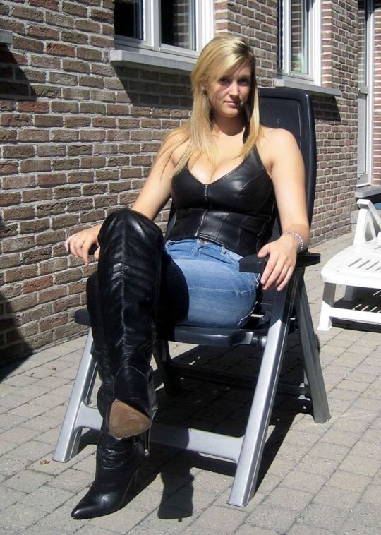 tumblr_f1d0d4b189a675ecf75e300af3c6fc02_ef6a61b4_540.jpg