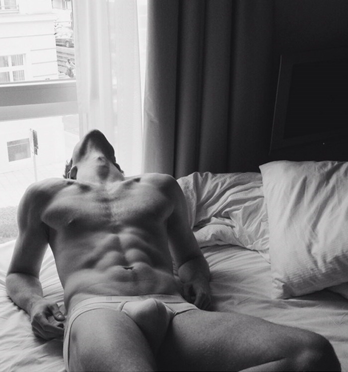 tumblr_nsla65Muit1tuh4e9o1_1280.jpg