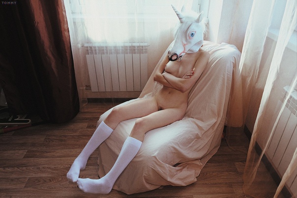 unicorenf.jpg