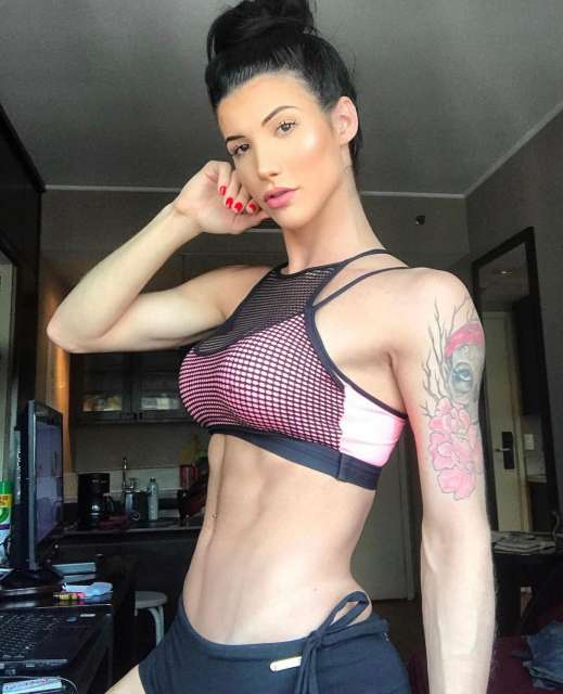 Vicky carvalho(4).png