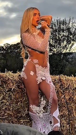 vlcsnap-2025-10-19-16h54m33s275-aname-e (6).jpg