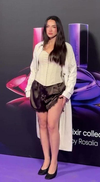 vlcsnap-2026-04-06-12h29m03s126-angelamc-d-e (2).jpg