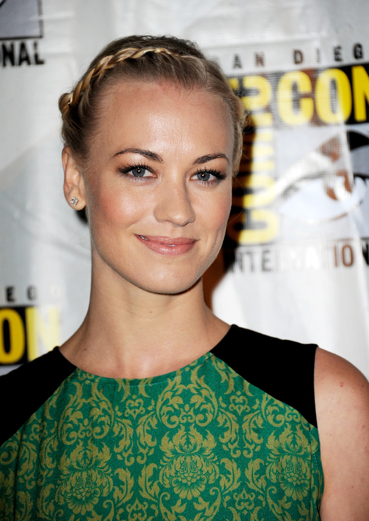 yvonne-strahovski.jpg