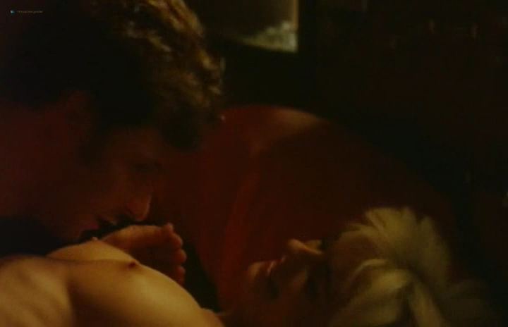 zorg-23050-Eva Santolaria - Susanna (ES-1995).CUT.07'01.000-08'56.000.mp4_000050638.png